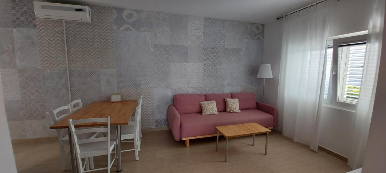 Apartman Raus Sabunike Privlaka  Buitenkant foto